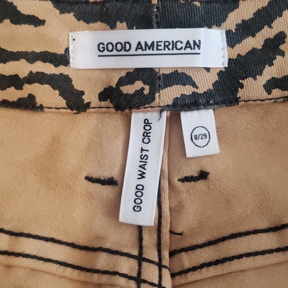 SALE! Good American Good Waist Crop Zebra - Picture 9 of 12
